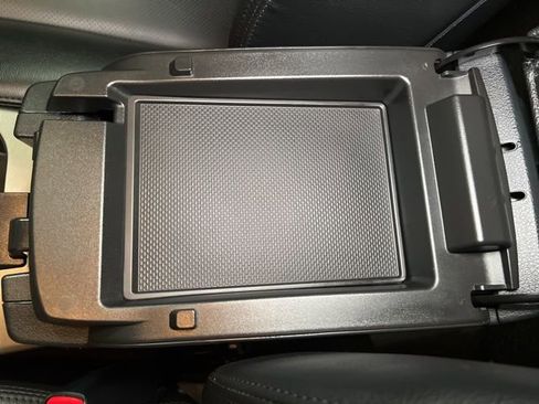 Used 2014 Subaru Legacy 2.5i Limited w/ Moonroof Package image 23