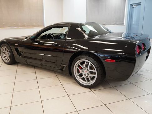 Used 2002 Chevrolet Corvette Z06 w/ Memory Pkg RWD image 8
