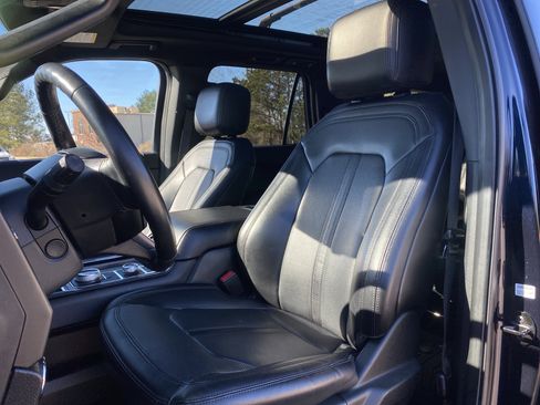 Used 2021 Ford Expedition Max Limited image 7