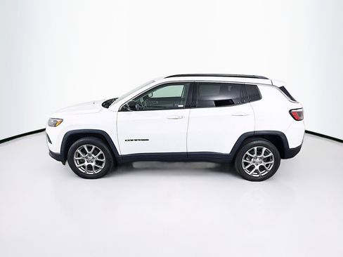 Used 2022 Jeep Compass Latitude AWD/4WD image 4