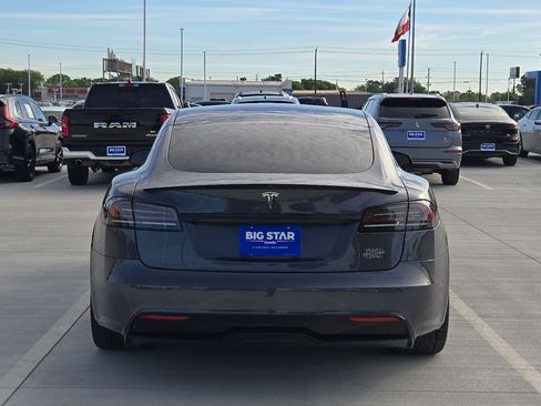 Used 2022 Tesla Model S Plaid image 5