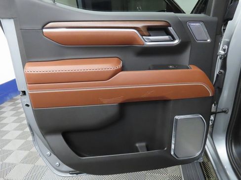 Used 2025 GMC Sierra 1500 Denali Ultimate image 76