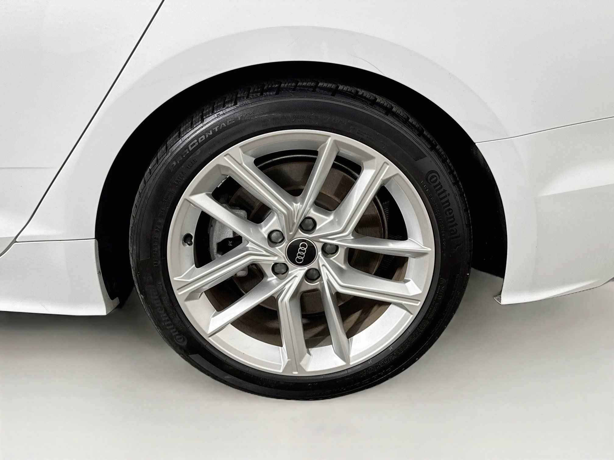 Used 2023 Audi A5 2.0T Premium w/ Convenience Package AWD/4WD image 29