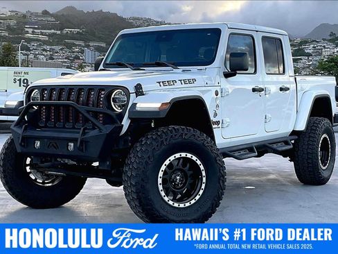 Used 2020 Jeep Gladiator Rubicon AWD/4WD image 1
