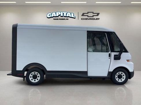 New 2025 Chevrolet Brightdrop 400 image 7