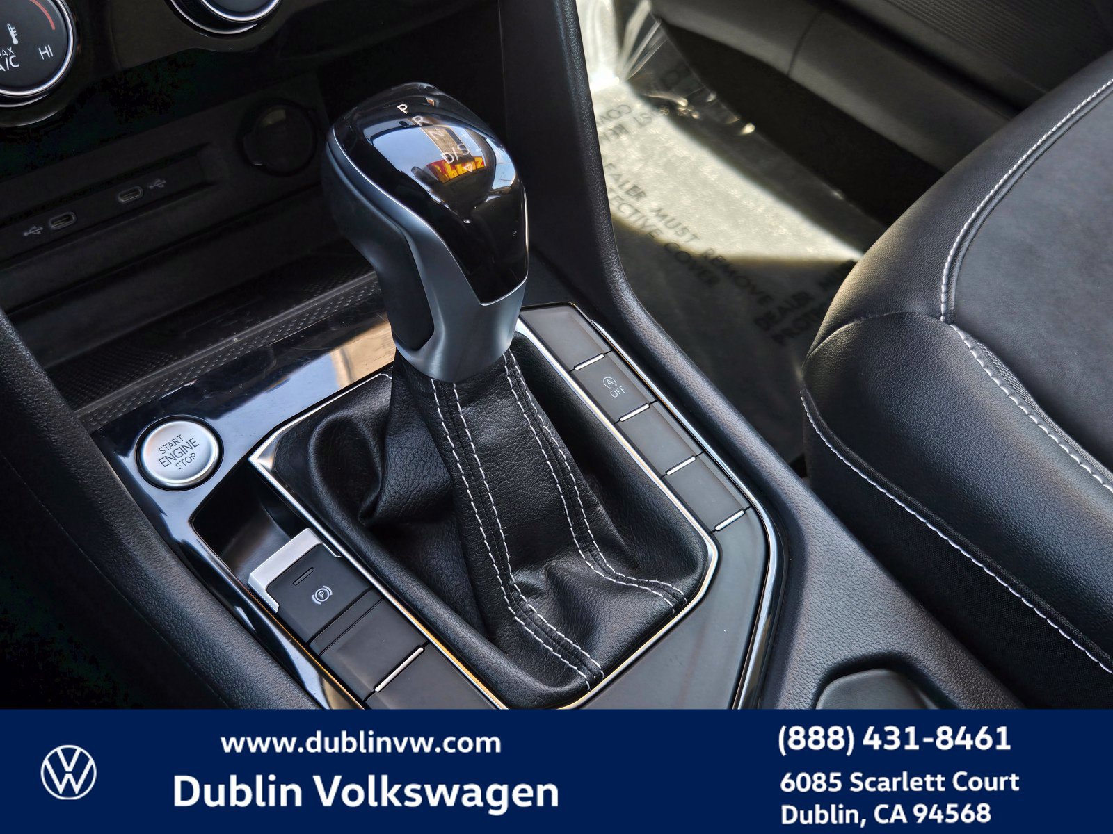 Certified 2023 Volkswagen Taos SE FWD image 17