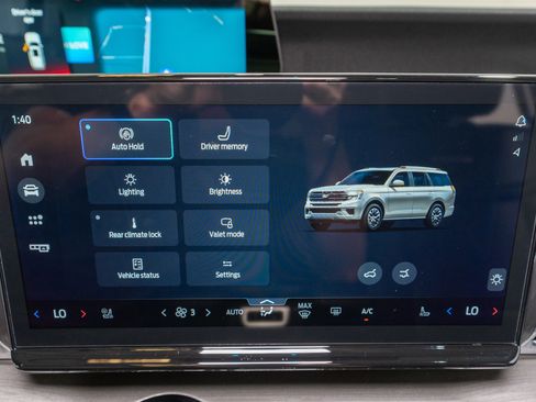 Used 2025 Ford Expedition Max Platinum AWD/4WD image 22
