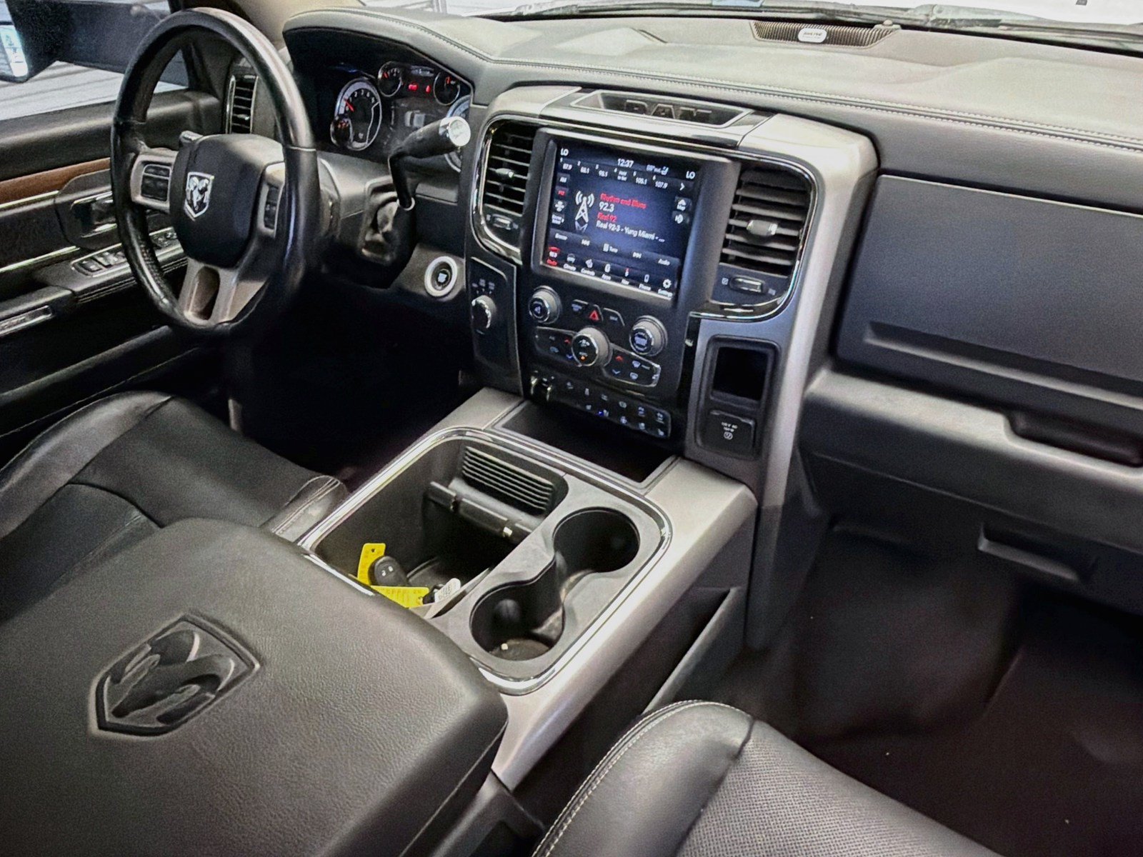 Used 2018 RAM 2500 Laramie w/ Sport Appearance Group AWD/4WD image 12