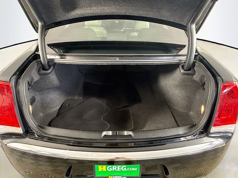 Used 2020 Chrysler 300 Touring image 35