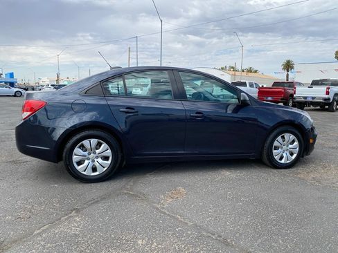 Used 2016 Chevrolet Cruze LS FWD image 5