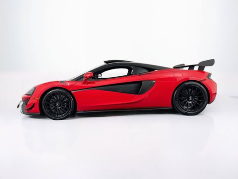 Used 2020 McLaren 620R RWD image 8