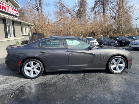 Used 2016 Dodge Charger R/T image 4