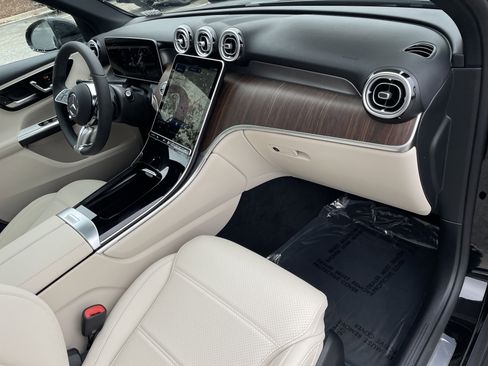 New 2026 Mercedes-Benz GLC 300 4MATIC image 42