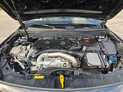 Used 2024 Mercedes-Benz GLB 250 image 33
