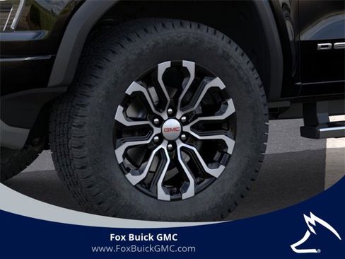 New 2026 GMC Canyon Denali image 9