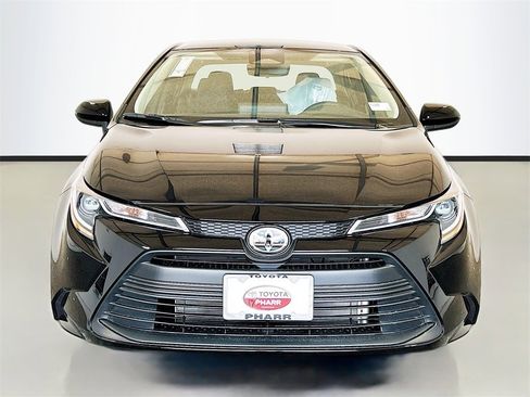 New 2026 Toyota Corolla LE image 2