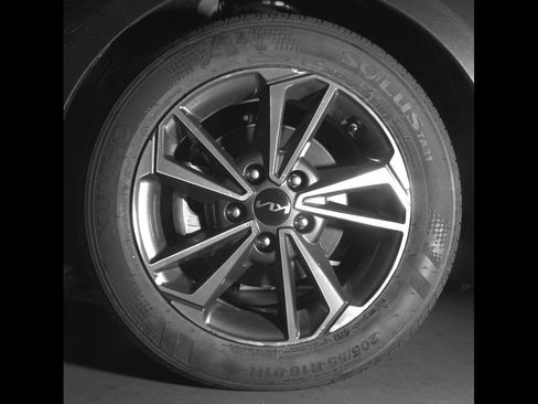 Certified 2023 Kia Forte LXS w/ LXS Technology Package FWD image 29