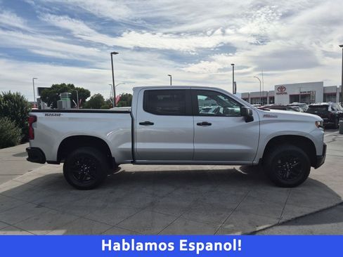 Used 2021 Chevrolet Silverado 1500 LT Trail Boss w/ Convenience Package II AWD/4WD image 2