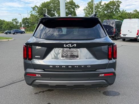 Used 2022 Kia Sorento S AWD/4WD image 6