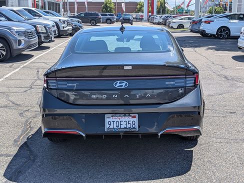 Used 2025 Hyundai Sonata SEL FWD image 7