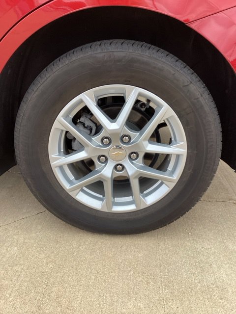 Used 2024 Chevrolet Equinox LT w/ LPO, Floor Liner Package AWD/4WD image 6