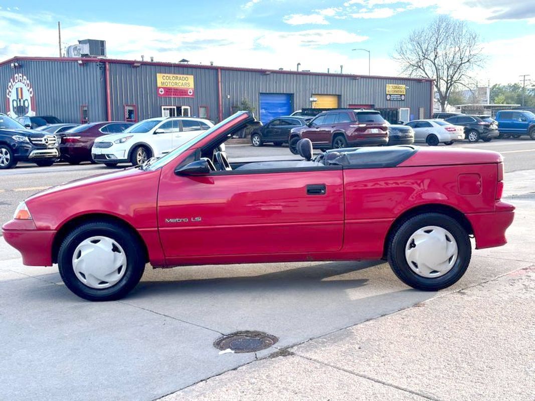 Used 1991 Geo Metro LSi FWD image 7
