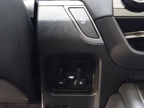 Used 2026 Lexus GX 550 w/ Accessory Package (2T) AWD/4WD image 14
