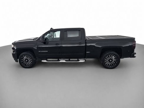 Used 2017 Chevrolet Silverado 1500 LT w/ All Star Edition AWD/4WD image 8