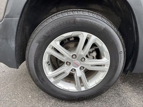 Used 2019 GMC Terrain SLE w/ Driver Convenience Package FWD image 6