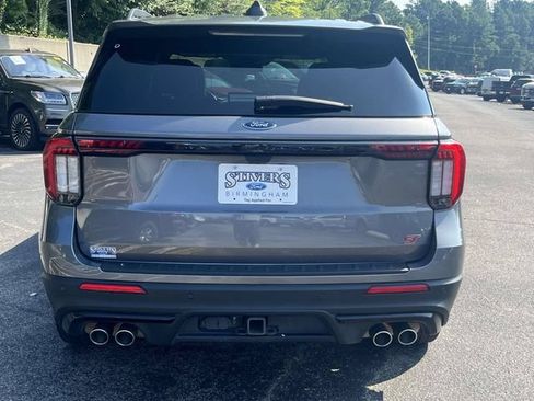 Used 2025 Ford Explorer ST AWD/4WD image 5