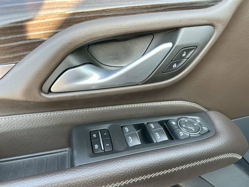Used 2022 GMC Yukon Denali image 13