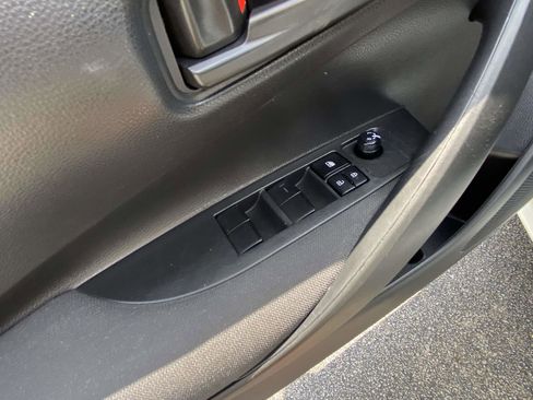 Used 2023 Toyota Corolla LE image 12
