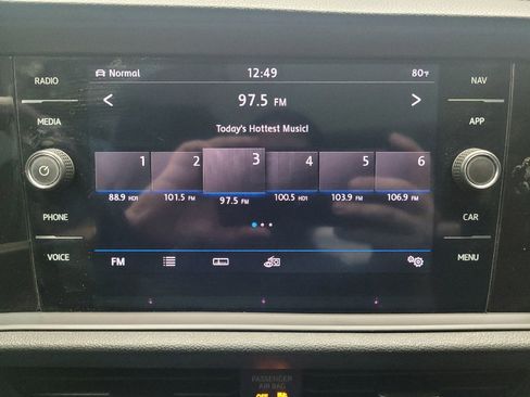 Used 2019 Volkswagen Jetta SEL Premium FWD image 25