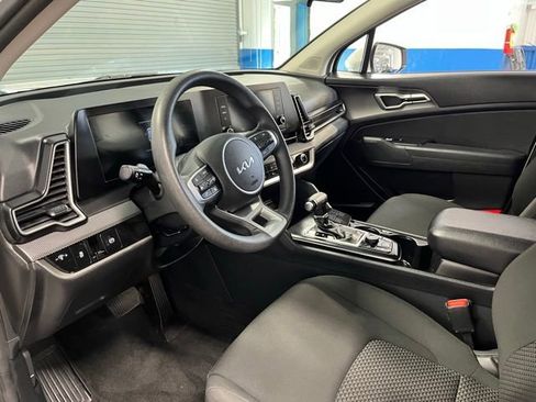 Used 2024 Kia Sportage LX FWD image 22