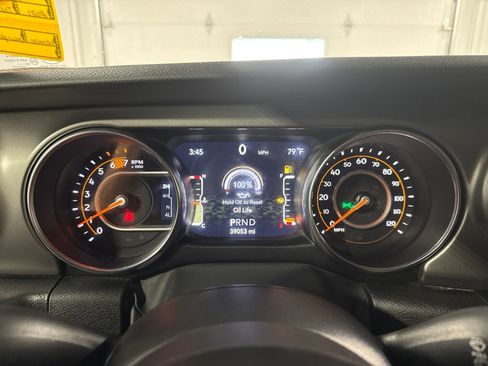 Used 2021 Jeep Wrangler Unlimited Sport AWD/4WD image 23