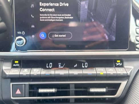 Used 2025 Toyota Camry SE FWD image 24