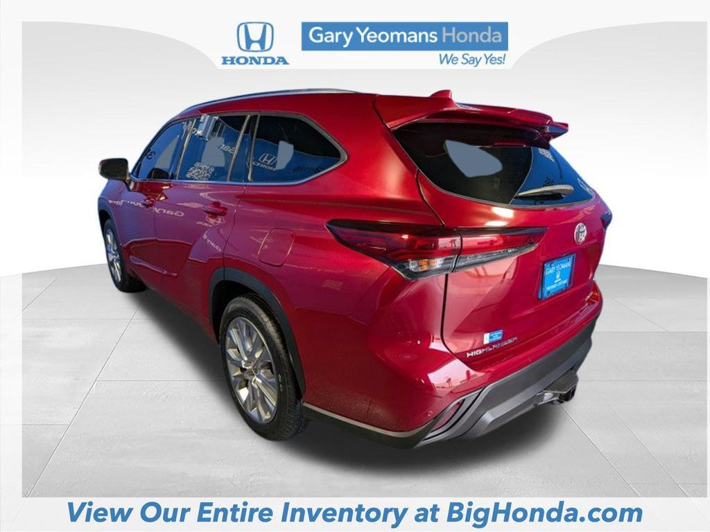 Used 2020 Toyota Highlander Limited FWD image 8
