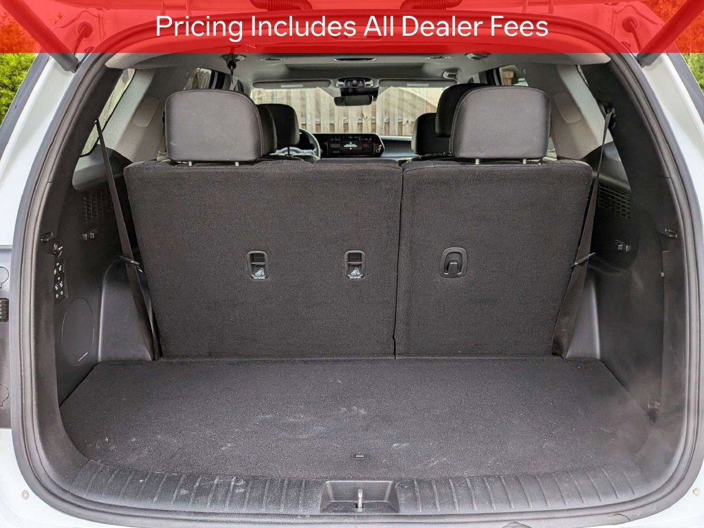 Used 2024 Hyundai Palisade Limited FWD image 13