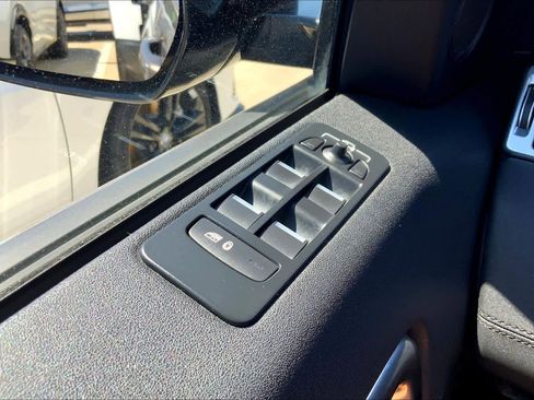 Used 2016 Land Rover Discovery Sport HSE image 34