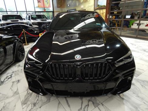 Used 2023 BMW X6 xDrive40i w/ M Sport Package image 1