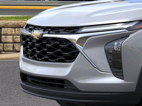 New 2026 Chevrolet Trax LS w/ Driver Confidence Package image 13