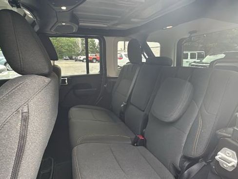 Used 2025 Jeep Wrangler Unlimited Sport S 4xe AWD/4WD image 31