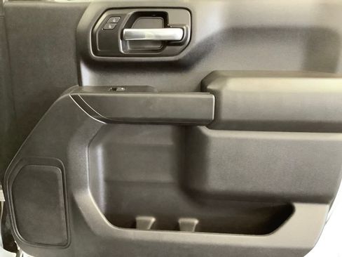 Used 2021 Chevrolet Silverado 2500 Custom w/ Custom Value Package AWD/4WD image 24