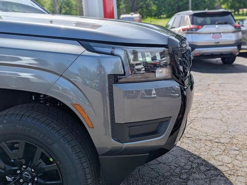 New 2026 Nissan Frontier SV AWD/4WD image 8