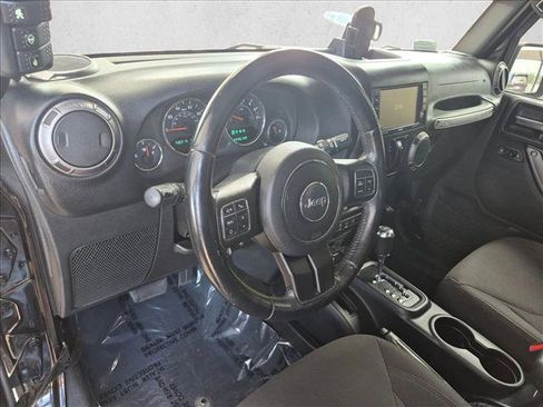 Used 2018 Jeep Wrangler Sport AWD/4WD image 10