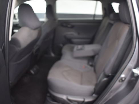 Used 2023 Toyota Highlander LE image 15