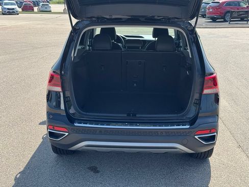Used 2024 Volkswagen Taos SEL AWD/4WD image 34