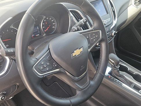 Used 2024 Chevrolet Equinox LT FWD image 18