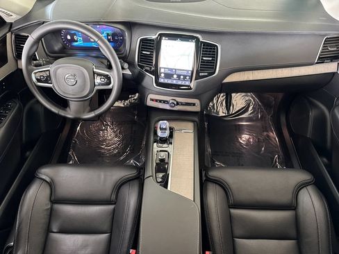 Certified 2024 Volvo XC90 T8 Ultimate w/ Protection Package Premier AWD/4WD image 12