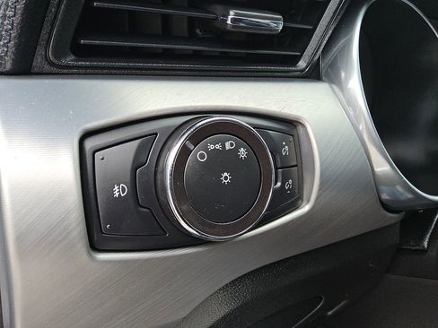 Used 2019 Ford Mustang Premium image 30